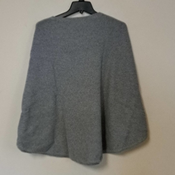 NC Crewneck Batwing Sleeve Knitted Poncho Pullovers Sweater in Grey - Picture 8 of 8